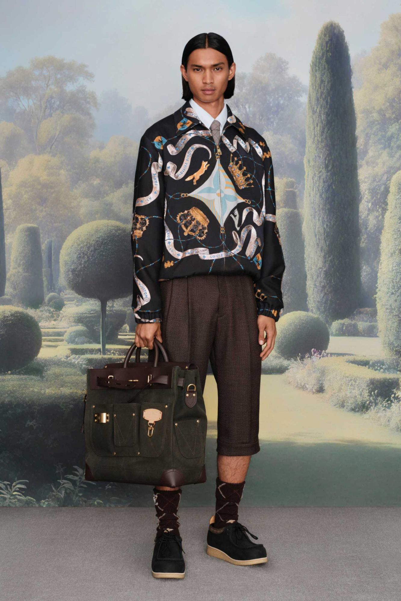 Men Designer Chest Bag 2026.Louis Vuitton Men Pre-Spring 2026 at Paris Fashion