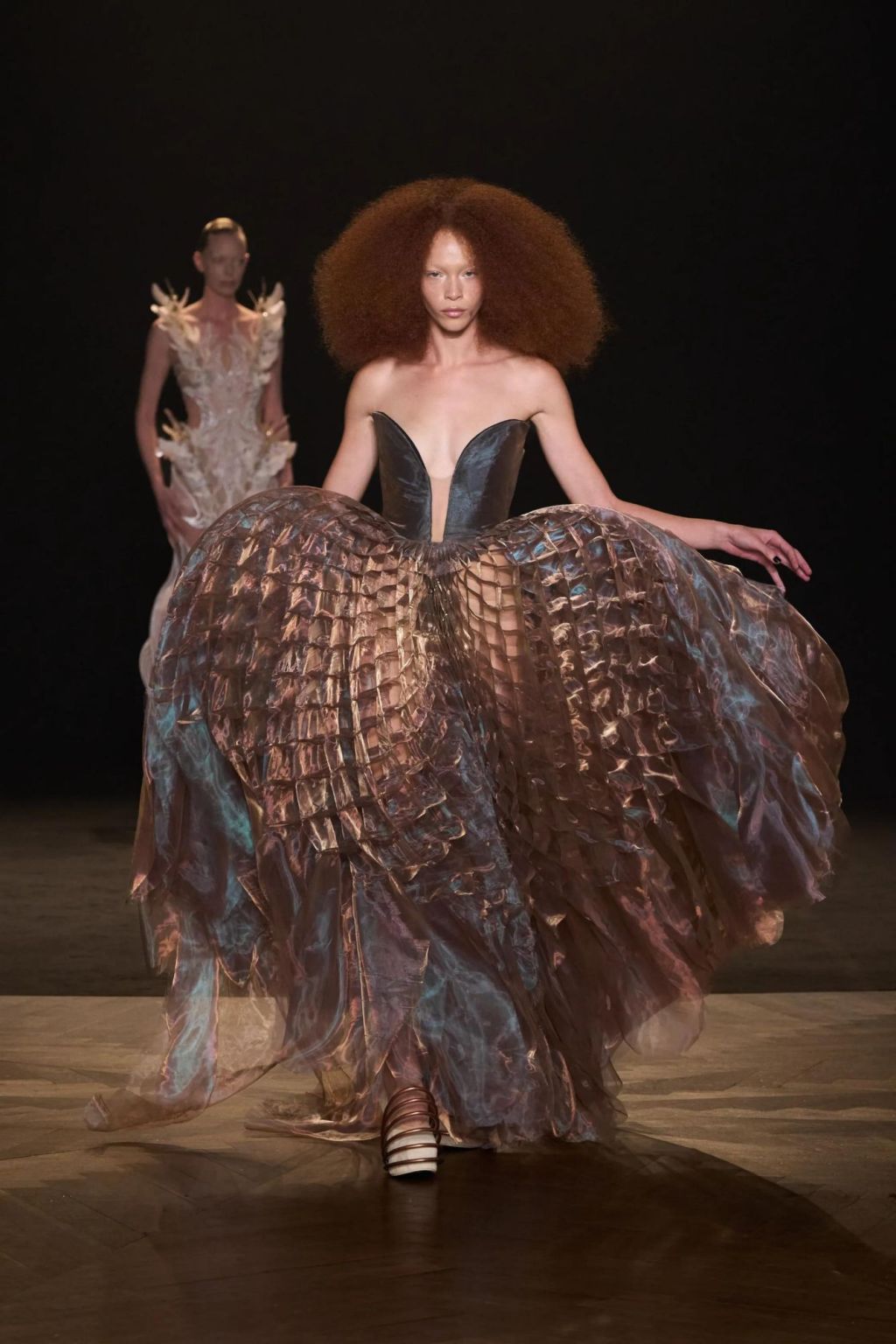 Iris Van Herpen Fall/Winter 2025 – 2026 at Paris Couture Week